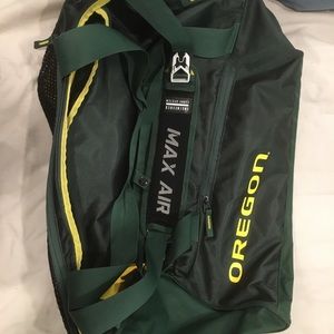 Oregon Duck Player Issued 2018 Duffle Bag